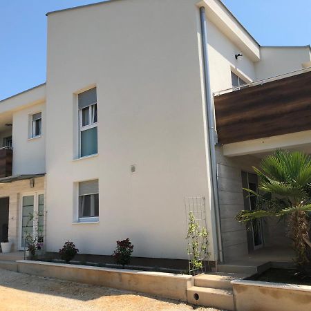 Apartmani Gavran Sukošan Exteriör bild