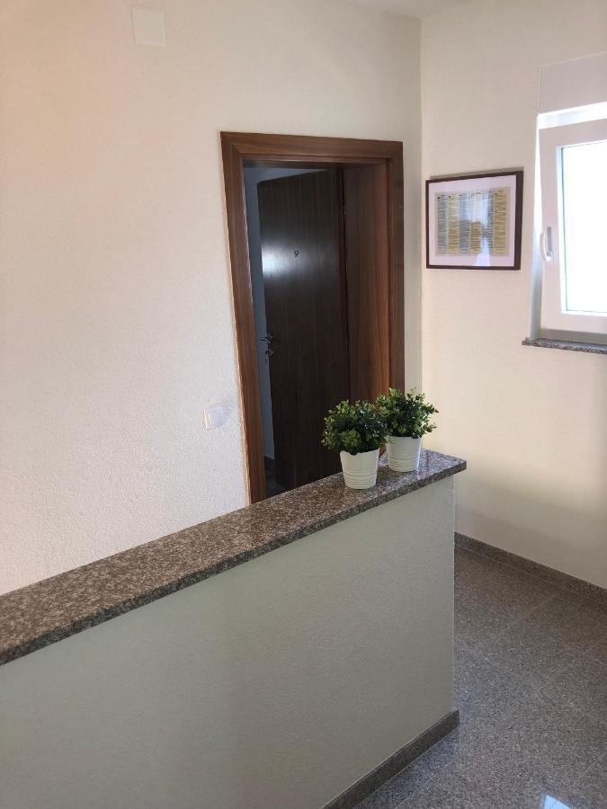 Apartmani Gavran Sukošan Exteriör bild